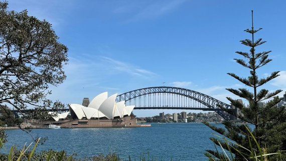 Southern Australia in Depth with Crown Princess and Indian Pacific with Sydney Highlights Southern Australia in Depth with Crown Princess and Indian Pacific with Sydney Highlights